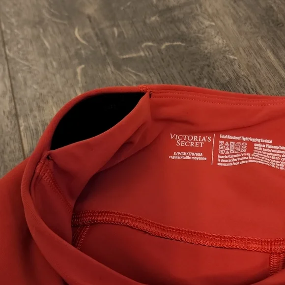 Victoria's Secret Total Knockout leggings - Picture 4 of 8